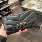 MICHAEL KORS Jet Set Travel Large Trifold Wallet  絎縫山形紋翻蓋釦式三折長夾 #L