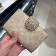 COACH Medium Corner Zip Wallet 大集合 #I2411